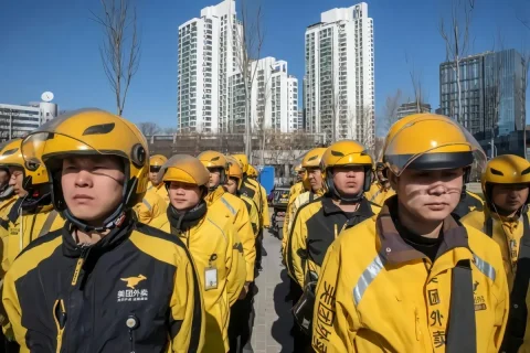 3年102万！外卖小哥为什么成为了当下最热门的职业？